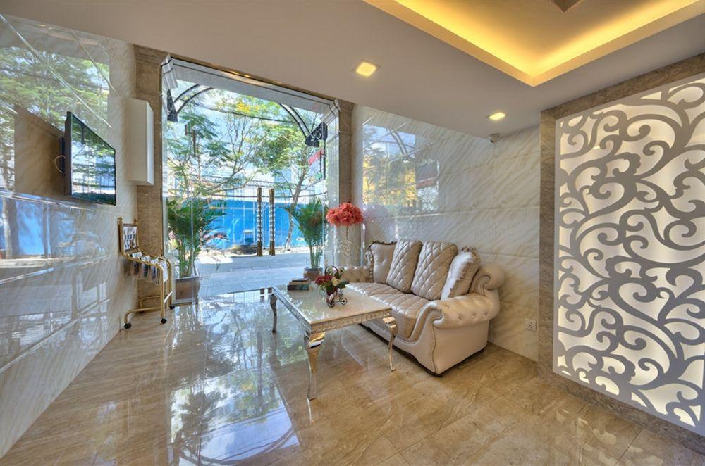 โรงแรมฮองวีนา โฮจิมินห์ซิตี้ ภายนอก รูปภาพ